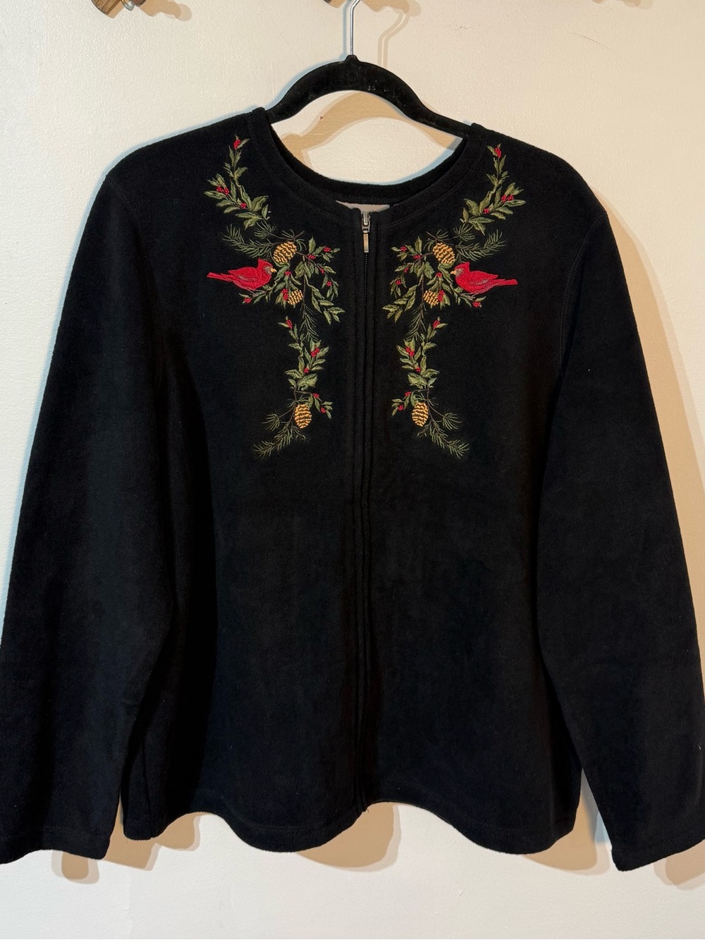 croft & barrow Black Embroidered full zip-Front fleece Shacket w/Red Bird detail